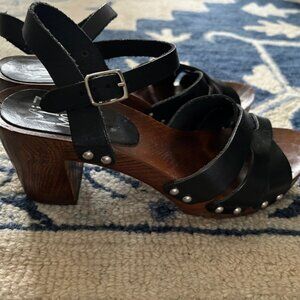 Miz Mooz Black, Chunky-Heel Sandal, Size 7.5 / 38